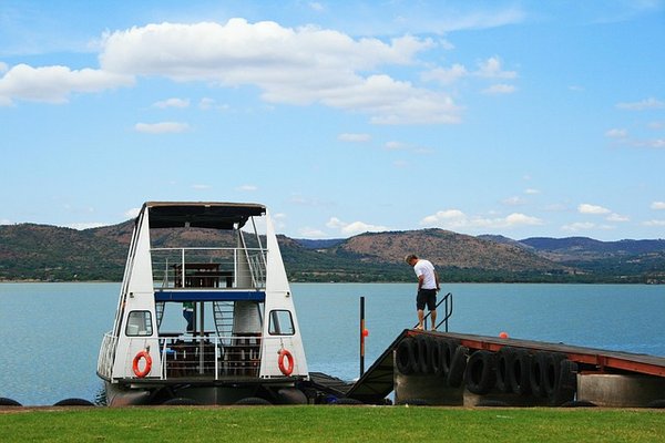 Un barrage de sécurité maritime : protection efficace pour vos zones côtières